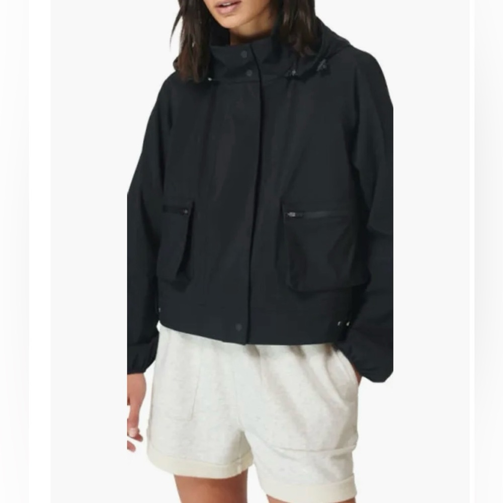 Sweaty Betty Motion Short jacket. Size L
